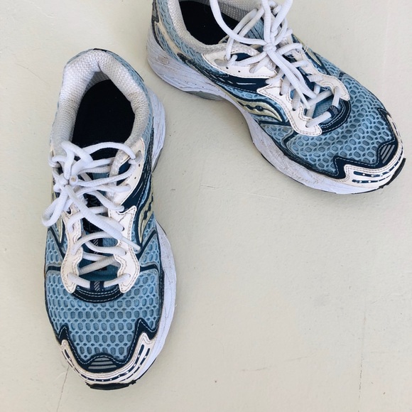 Saucony ProGrid Training Distance Running Sneakers - Picture 2 of 4